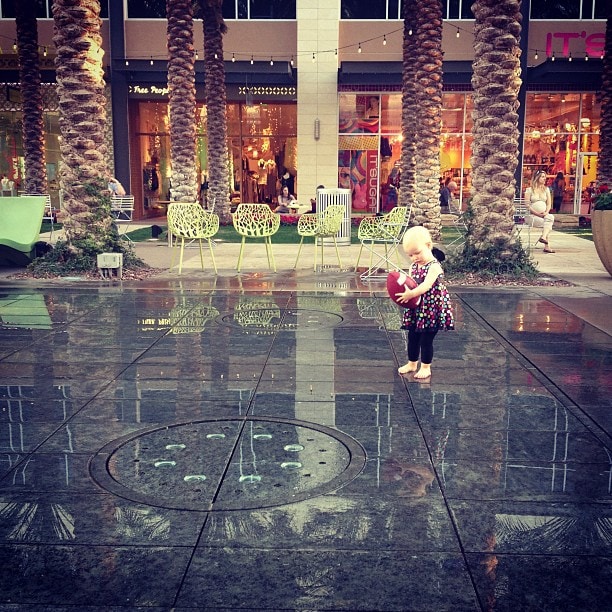 The Splash Pad at Scottsdale Quarter Phoenix With Kids